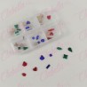Decoración cristal diferentes figuras para uñas aprox  25 piezas en pastillero – estuche de 7.5x5cm con 6 divisiones y tapa indi