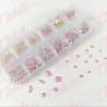 Decoración CRISTALES ROSA CRISTALIZADO CON FIGURAS para uñas, aprox 400 piezas en pastillero – estuche de plástico de 13x5cm con
