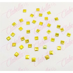 Decoración CUADRADOS 3D DORADOS GRANDES para uñas aprox 45 piezas por paquete (PB)